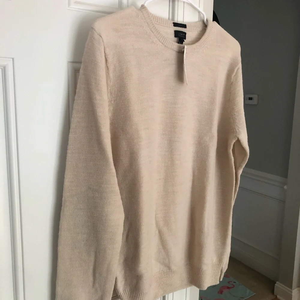 New w Tag: J Crew Slim Fit Slub Merino Wool Crewneck Sweater. Size Medium